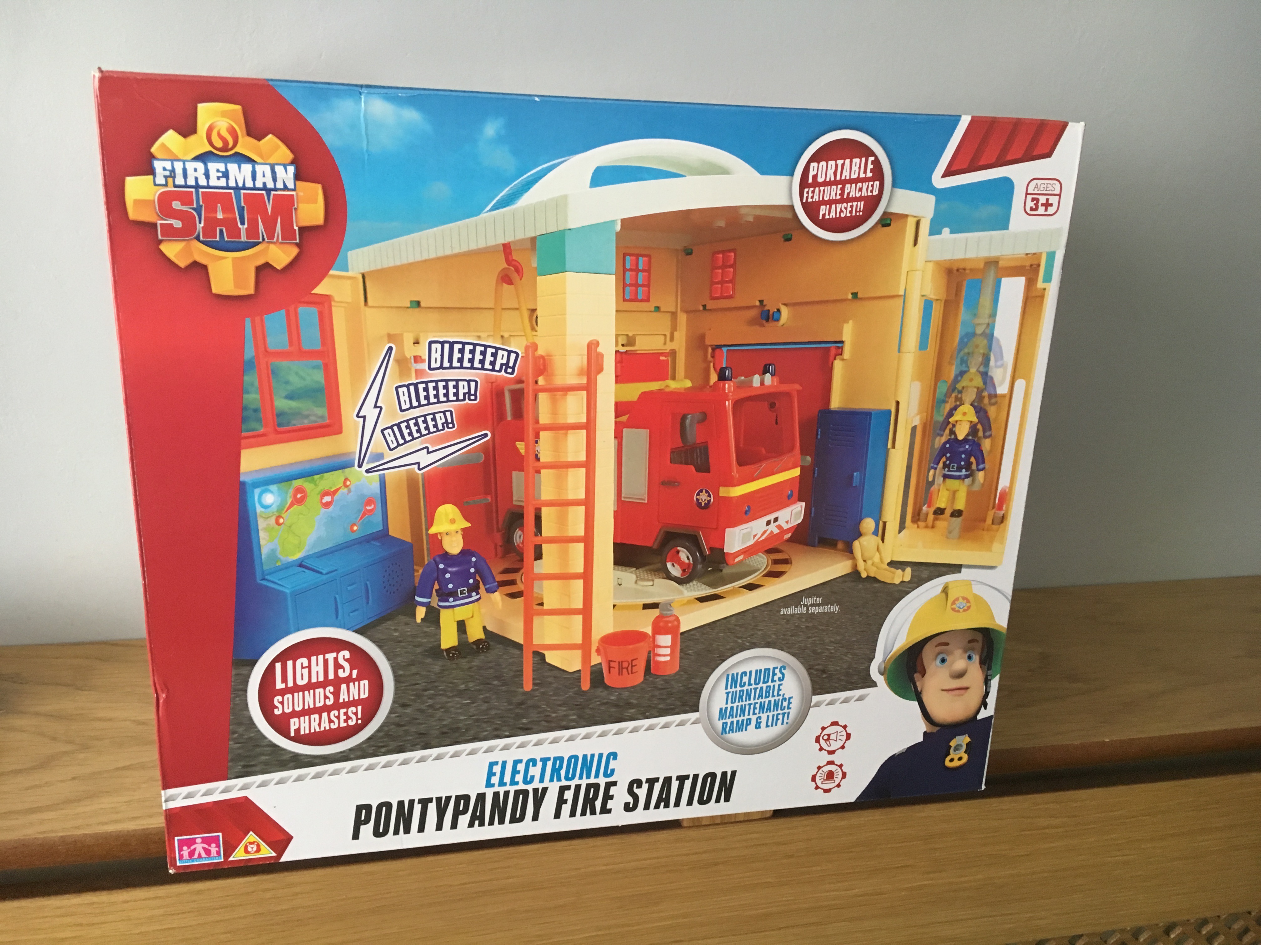 Fireman Sam Electronic Pontypandy Fire Station Review - ChelseaMamma