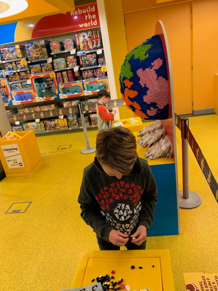 LEGO Shop