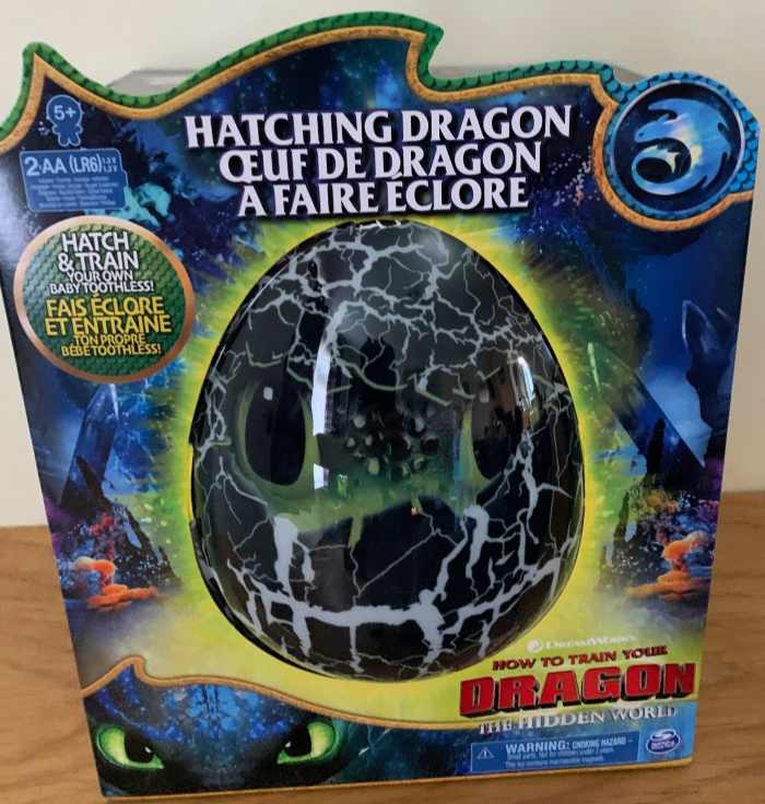 Hatching Toothless