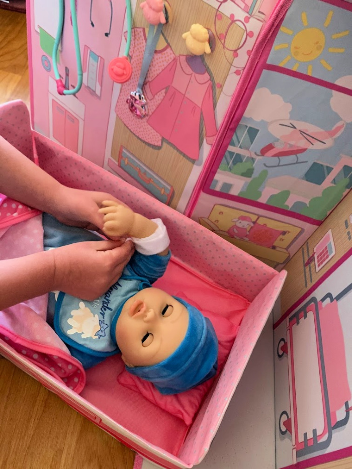 Baby annabell deals doctor set